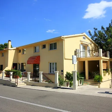 Apartment 275d *